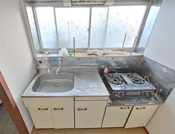 青森県八戸市小中野三丁目6-16