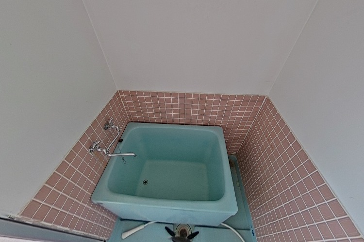 青森県八戸市小中野三丁目6-16