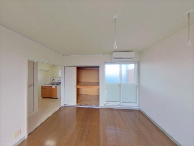 青森県八戸市柏崎2丁目1-11