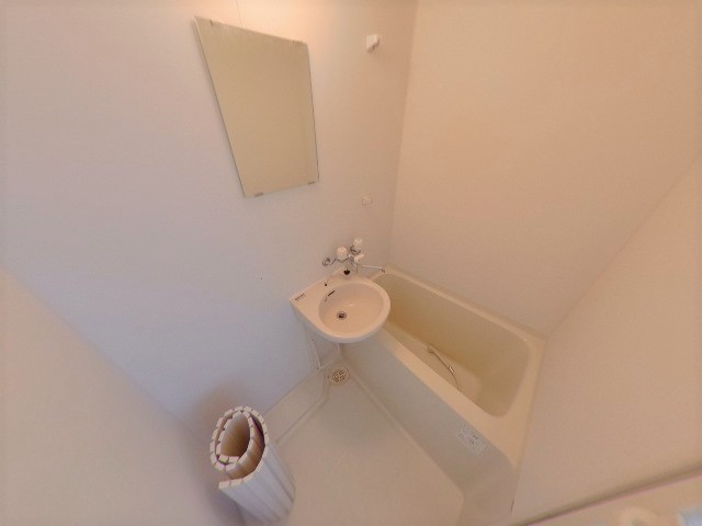 青森県八戸市柏崎2丁目1-11