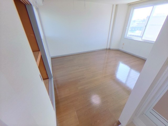 青森県八戸市柏崎2丁目1-11