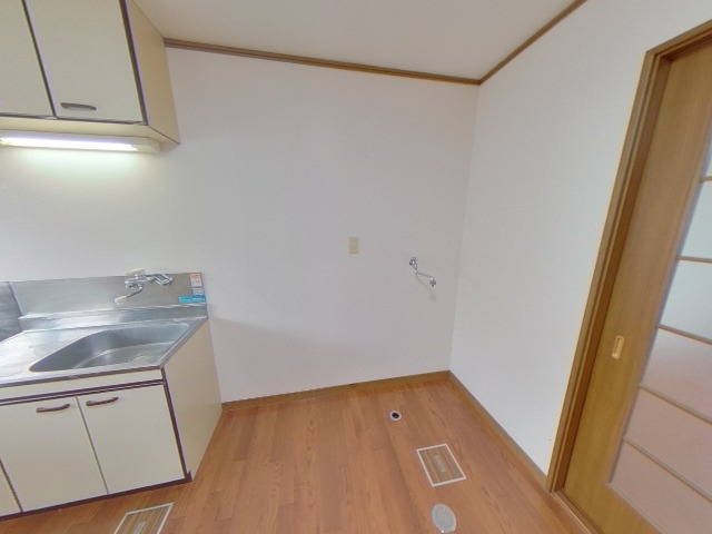 青森県八戸市中居林字雷3-10