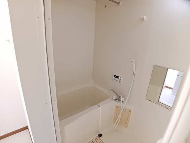 青森県八戸市南白山台1丁目8番5号