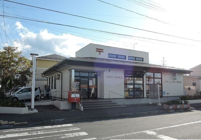 青森県八戸市南白山台1丁目8番5号