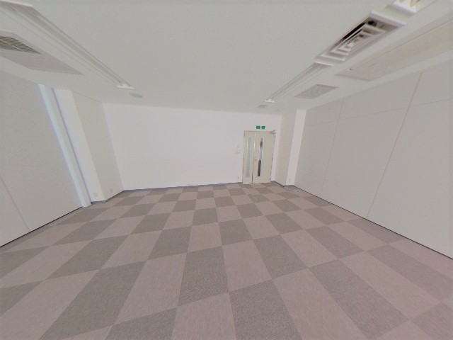 青森県八戸市廿三日町28