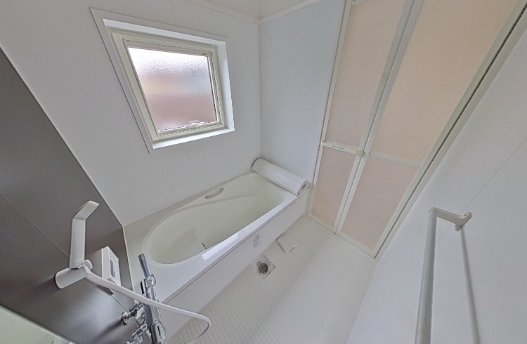 〒031-0832 青森県八戸市白銀台3丁目6−3