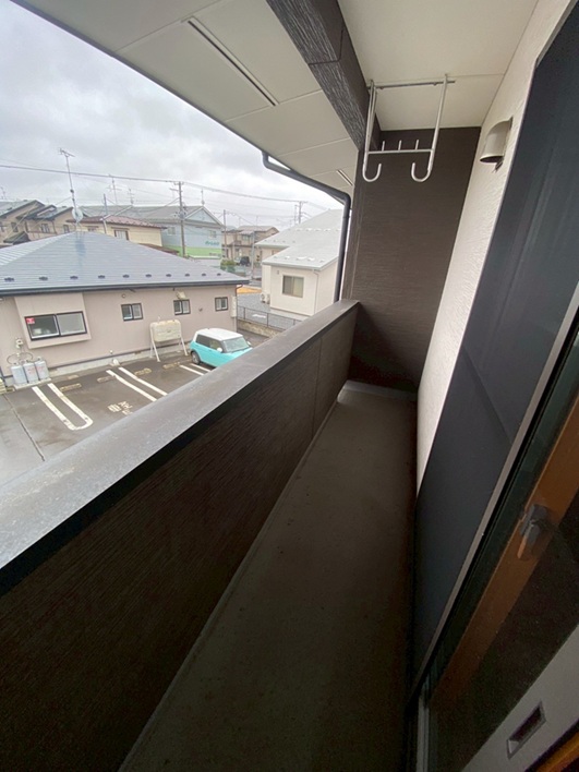 〒031-0832 青森県八戸市白銀台3丁目6−3